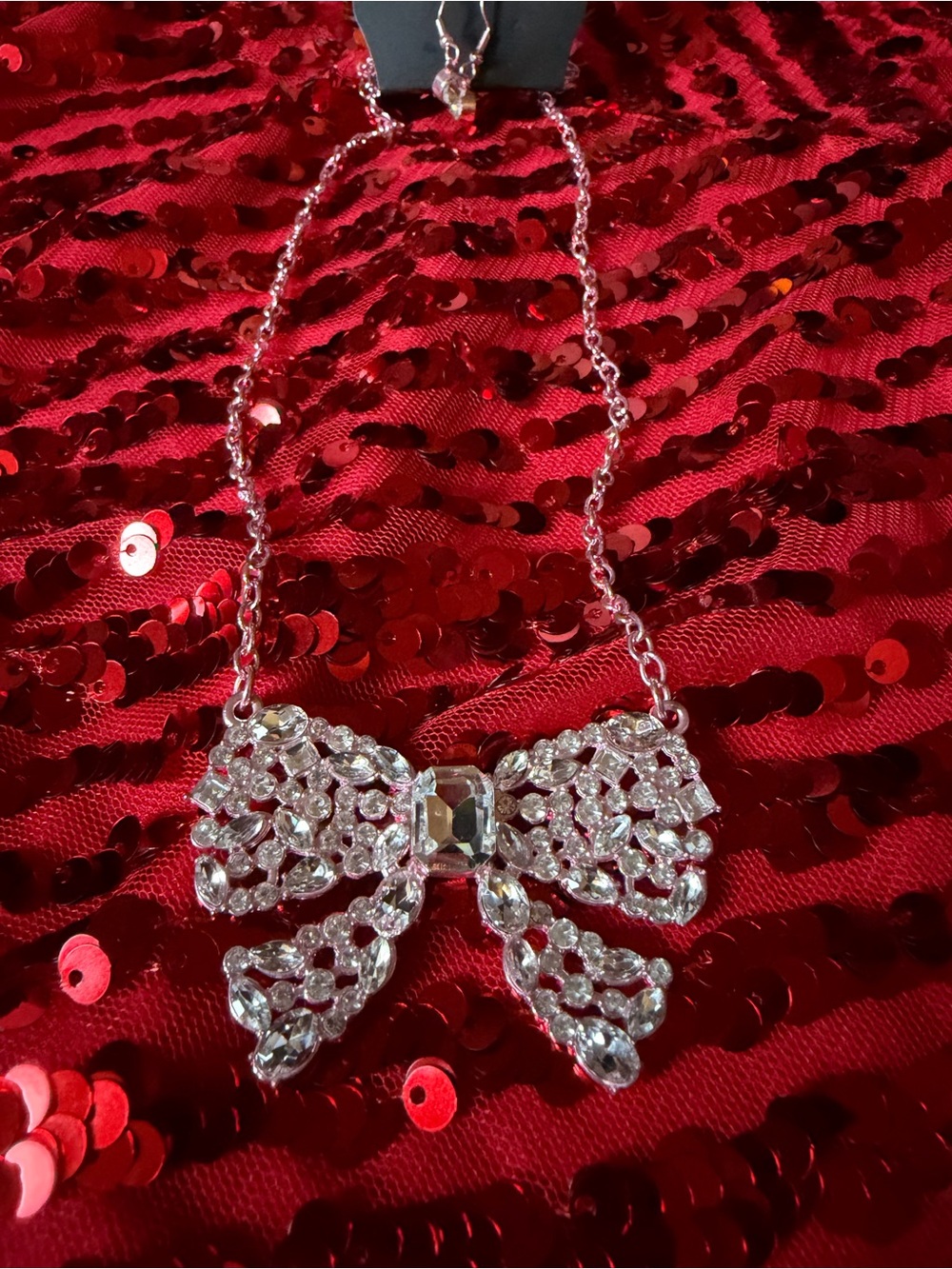 Crystal Bow Pendant Necklace - pink metal